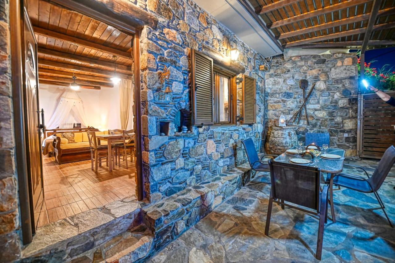 "Pefkopetro" Traditional House Keramotí Exteriér fotografie