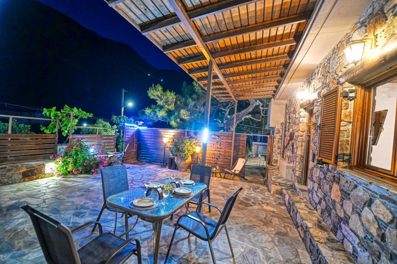 "Pefkopetro" Traditional House Keramotí Exteriér fotografie
