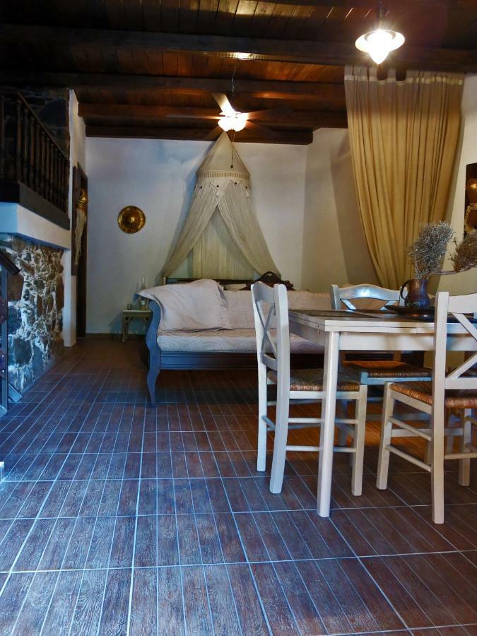 "Pefkopetro" Traditional House Keramotí Exteriér fotografie
